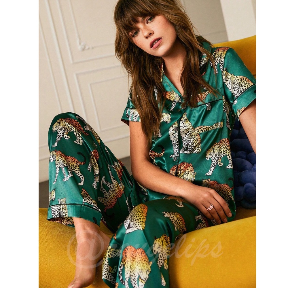 Animal Print Cheetah Leopard Green Satin 2 Piece Pajama Set - Picture 7 of 8